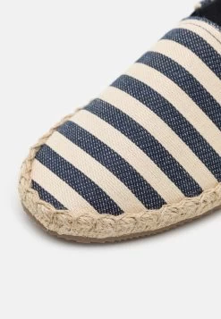 Pier One UNISEX - Espadrille - Dark Blue/white -Pier One Verkaufsgeschäft 1dddba693bd742ebac55099bf5cd73d6