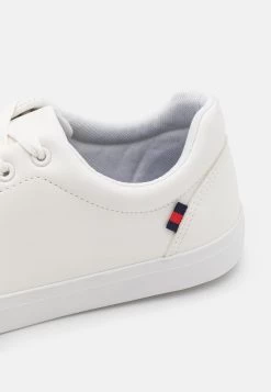 Pier One UNISEX - Sneaker Low - White 11 Pier One UNISEX - Sneaker Low - White -Pier One Verkaufsgeschäft 1e08045fec014ab382da64da74b462a7