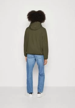 Pier One Regenjacke / Wasserabweisende Jacke - Olive -Pier One Verkaufsgeschäft 201a940e9ad84ffa9c0c24c0039d760e