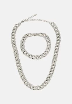 Pier One 2PACK SET - Halskette - Silver-coloured -Pier One Verkaufsgeschäft 296a5f5eb3774a348421b2255ea9ade4