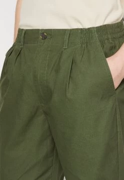 Pier One Stoffhose - Olive 9 Pier One Stoffhose - Olive -Pier One Verkaufsgeschäft 40a330a31f5f4b608a54cdf0bdada324