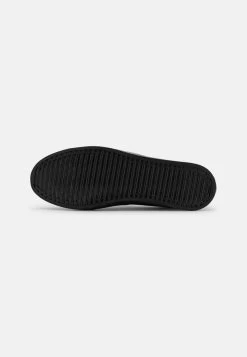 Pier One UNISEX - Slipper - Black -Pier One Verkaufsgeschäft 467d7db8cc394de6bfbf423d943a44d3