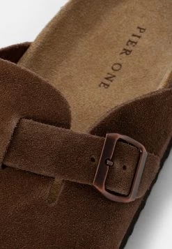 Pier One LEATHER UNISEX - Clogs - Brown 11 Pier One LEATHER UNISEX - Clogs - Brown -Pier One Verkaufsgeschäft 47364cdc1dcd4794860a5f6810594e6c