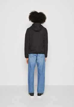 Pier One Regenjacke / Wasserabweisende Jacke - Black -Pier One Verkaufsgeschäft 4e357a4c9dc64463935acb495187a2e8