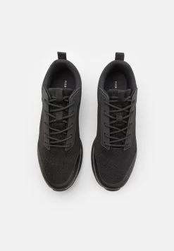 Pier One UNISEX - Sneaker Low - Black -Pier One Verkaufsgeschäft 64612e46627b40d5b29654ef623ce9f1