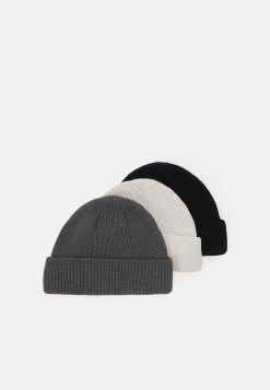 Pier One UNISEX 3 PACK - Mütze - Black/dark Grey/off-white/ -Pier One Verkaufsgeschäft 6ff45e637c064289bc89bdd981008db1 1