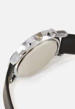 Pier One SET - Uhr - Black -Pier One Verkaufsgeschäft 8b85f94e4c5a43a89680fa66df3bc7c7