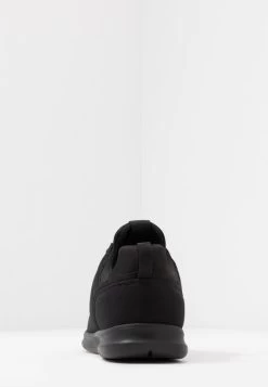 Pier One Sneaker Low - Black -Pier One Verkaufsgeschäft 8c04451f4e72418c90d848f6c7b77d6d