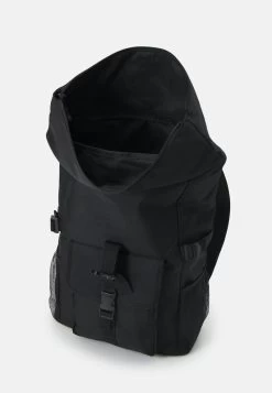 Pier One UNISEX - Tagesrucksack - Black -Pier One Verkaufsgeschäft 939c1168ae06424197340c64c212519d