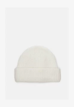 Pier One SHORT MICRO BEANIE UNISEX - Mütze - Black -Pier One Verkaufsgeschäft 9b2f3dfb131f4109a19fd4dc497a3019