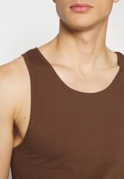 Pier One 3PCK SKIN TONE RIB VEST - Unterhemd/-shirt - Brown 10 Pier One 3PCK SKIN TONE RIB VEST - Unterhemd/-shirt - Brown -Pier One Verkaufsgeschäft 9f31fc2f68bd4a4785af045b430b1d83