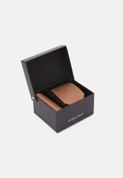 Pier One SET - Einstecktuch - Brown -Pier One Verkaufsgeschäft babe3a8e1d9249caa1f087b31d93f505