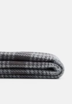 Pier One Schal - 102 - Grey_001 - White 8 Pier One Schal - 102 - Grey_001 - White -Pier One Verkaufsgeschäft cf278b74e9f044c0843555c2efe5fa11