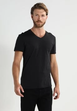 Pier One 2 PACK - T-Shirt Basic - Black 8 Pier One 2 PACK - T-Shirt Basic - Black -Pier One Verkaufsgeschäft f5ae58d798ac495dae21da6170c2b2ec