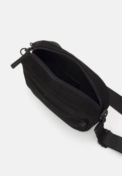 Pier One UNISEX - Umhängetasche - Black -Pier One Verkaufsgeschäft f6e97ec080334bee84e0beb3736ab78d